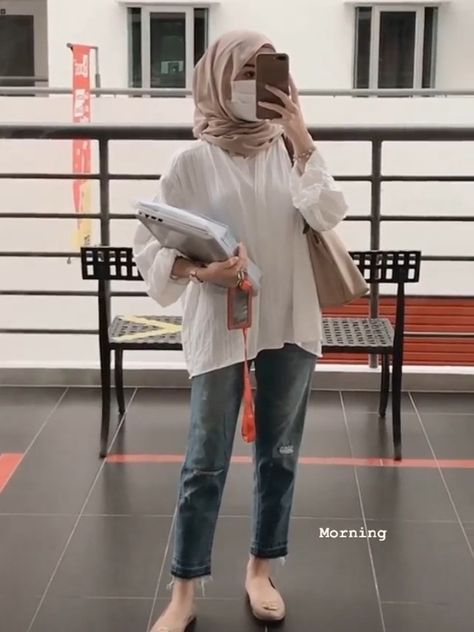 Kuliah Outfit, Outfit Kampus, Outfit Ngampus, Outfit Hijab Casual, Street Hijab Fashion, Muslim Outfits Casual, Muslim Fashion Hijab Outfits, Hijab Style Casual, Hijabi Fashion Casual