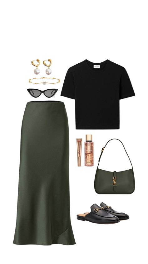 Spring outfit idea, fit inspo, fashion inspiration, green satin skirt, accessories golden, mocasines A Line Long Skirt, Green Satin Skirt, Green Skirt Outfits, Skirt Accessories, Satin Skirt Outfit, Spring Outfit Idea, Modesty Outfits, Effortlessly Chic Outfits, Skirt Outfit