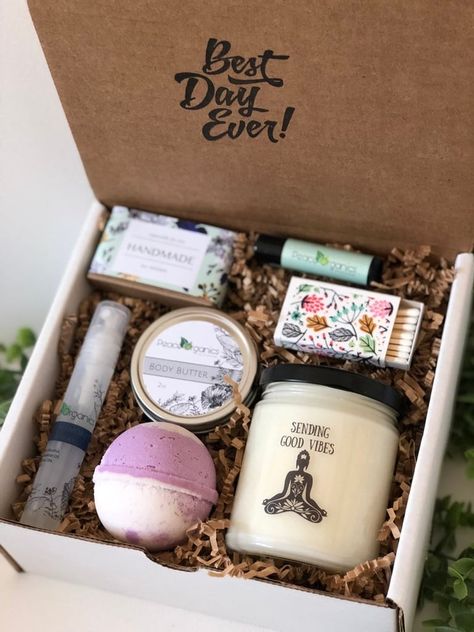 Mothers Day Spa, Bonus Mom Gifts, Spa Box, Ge Bort, Spa Gift Box, Presents For Women, Gifts For Fiance, Diy Mothers Day Gifts, Natural Soy Candles