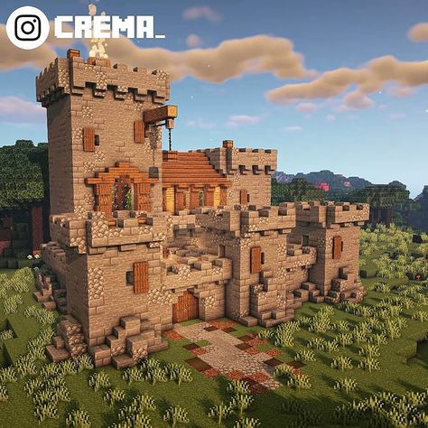 These Minecraft medieval house and castle ideas are perfect if you're looking for creative house builds. This castle is absolutely stunning. I love the brick colors used here too. Château Minecraft, Minecraft Castle Blueprints, Minecraft Medieval House, Minecraft Kingdom, Minecraft Welten, Rumah Minecraft Sederhana, Minecraft Mansion, Medieval House, Minecraft Structures