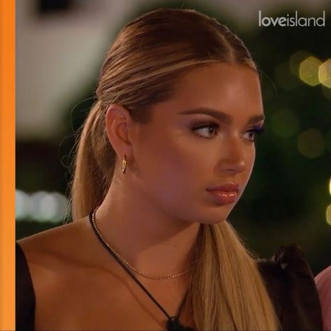 Lucinda Strafford on Instagram: “waiting for the re-coupling like.. Sunday at 9pm @itv2 #loveisland #Really” Lucinda Strafford, Love Island, Glow Up?, Cute Casual Outfits, Fashion Models, Diamond Earrings, Pearl Earrings, Casual Outfits, Hoop Earrings