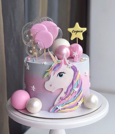 Unicorn | Rainbow | Pink on Instagram: “1 or 2 ? 🦄  Follow @uniicornstumblr for more ! 💕 Share it with a unicorn friend 🦄 - Credit : Dm me - - - - - Tags : #unicorn #unicorncakes…” Gökkuşaği Pasta, Unicorn Cake Design, Diy Unicorn Cake, Easy Unicorn Cake, Unicorn Cake Pops, 4de Verjaardag, Pony Cake, 귀여운 음식 그림, 4th Birthday Cakes