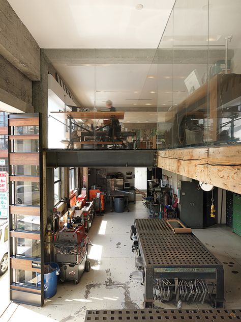 sand-studios-workshop Officine In Garage, Steel Girder, Garage Designs, Industri Modern, Plan Garage, Garage Atelier, Garage Loft, Casa Loft, Industrial Loft