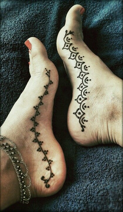 Simple #henna design for feet. Had some spare time this morning!! :) #mehndi More Henne Tattoo, Kule Ting, Design Your Own Tattoo, Jagua Henna, Tato Henna, Foot Henna, मेहंदी डिजाइन, Simple Henna Tattoo, Tattoo Henna