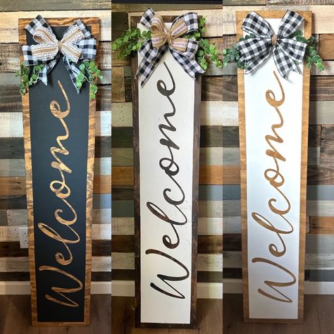 Door Leaner, Welcome Porch Sign, Welcome Signs Front Door, Decorated Wreaths, Stencils For Wood Signs, Rustic Porch, Door Signs Diy, Front Door Sign, Wooden Welcome Signs