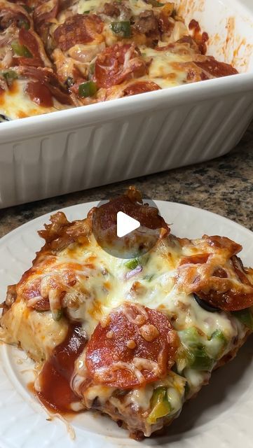 Carman Wilken on Instagram: "Bubble Up Pizza Bake is always a hit at our house! #bubblepizza #pizza #pizzanight #pepperoni #familydinner #easyrecipe #cheesy #sundaydinner #cooking #delicious #yummy #whatsmomcookin #dinnerideas #food" Bubble Pizza Bake, Deepdishpizza Recipe, Easiest Weeknight Dinners, Puffy Pizza Bake, Pizza Bubble Up, Pizza Bake With Biscuits, Homemade Pizza With Pillsbury Dough, Bubble Pizza Recipe Biscuits, Sheet Pan Pizza Recipes