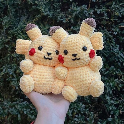 Crochet A Plushie, Crochet Advanced, Pikachu Crochet Pattern, Crochet Booth, Pikachu Pattern, Crochet Pikachu, Pokémon Crochet, Pikachu Crochet, Pokemon Crochet Pattern