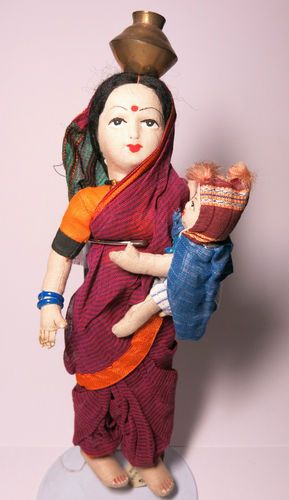 Vintage Indian Handmade Folk Art Cloth Boudoir Mother & Baby Doll, Maratha Wall Hanging Paper Craft, Hanging Paper Craft, Craft For Home Decoration, Doll Making Patterns, Dress Barbie Doll, Hanging Diy, Flower Wall Hanging, Indian Dolls, Wedding Doll