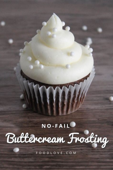 Buttercream For Piping, Frost Cupcakes, Frosting Buttercream, American Buttercream, Fluffy Frosting, Buttercream Frosting Recipe, Salty Cake, Buttercream Recipe, Cupcake Frosting