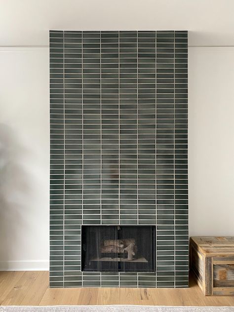 Handmade Fireplace, Mid Century Fireplace, Patterned Kitchen Tiles, Dark Green Kitchen, Fireplace Tiles, Tile Colors, Tile Fireplace, Dark Tile, Desert House