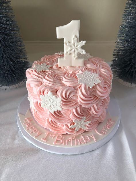 Among Us Birthday Party Ideas, Winter Onderland Birthday, Winter Onederland Party Girl 1st Birthdays, Among Us Birthday Party, Winter Onederland Party Girl, Winter Onederland Cake, Among Us Birthday, First Birthday Winter, Winter Wonderland Birthday Party