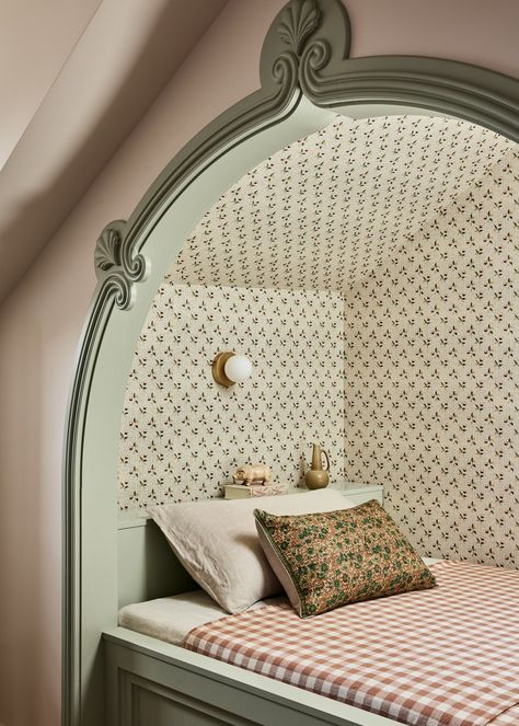 Tour a Brooklyn Home With the Most Charming Built-In Bed Nook | Architectural Digest Alcove Bed, Attic Bed, Sleeping Nook, Bed Nook, Farrow & Ball, Built In Bed, Cottage Bedroom, Book Nook, English Cottage