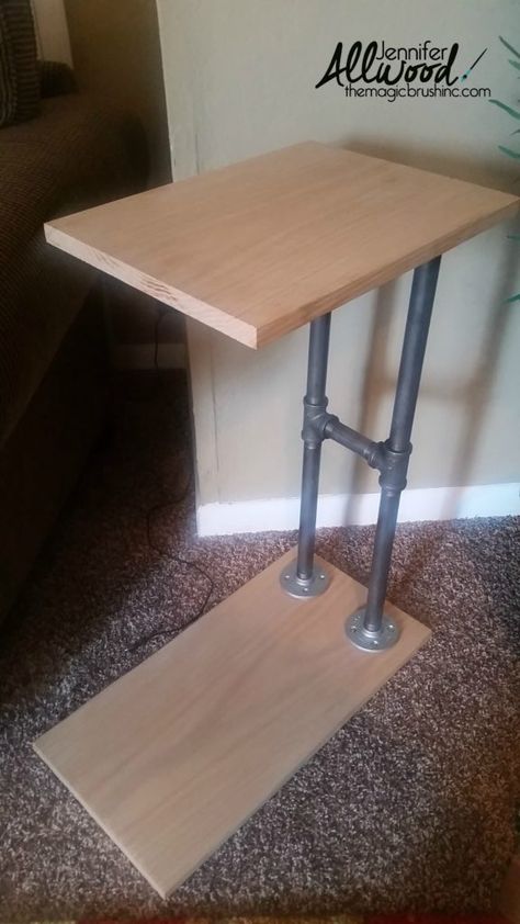 Sofa Table Plans, Industrial Fixtures, Armchair Table, Garage Projects, Galvanized Pipe, Arm Chair Table, Building Furniture, C Table, Pipe Furniture