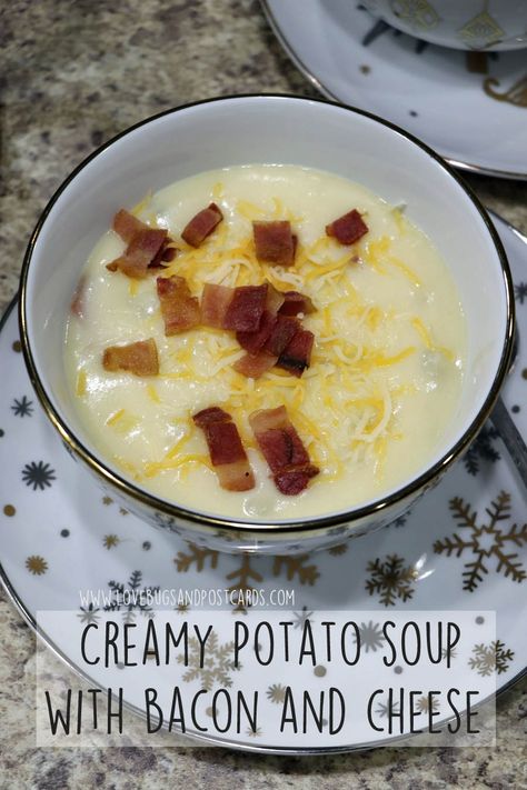 #AD See our Creamy Potato Soup Recipe and Enter to win a Mealthy HandBlend Immersion Blender #mealthymoms  https://www.lovebugsandpostcards.com/creamy-potato-soup-recipe-with-bacon-and-cheese/ Cheesy Baked Potato Soup, Creamy Potato Soup Recipe, Bacon Soup Recipes, Twice Baked Potato, Pain Sans Gluten, Dessert Sans Gluten, Cookies Gluten Free, Baked Potato Soup, Gluten Free Living