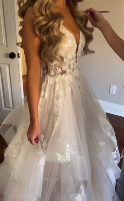 Poofy Wedding Dress No Sleeves, Wedding Dress Puffy Skirt, Western Wedding Dresses Puffy, Deb Dresses Australia, Best Wedding Dresses Fluffy, Boho Wedding Dress Fluffy, Low Cut Wedding Dress, Layer Wedding Dress, Poofy Wedding Dress