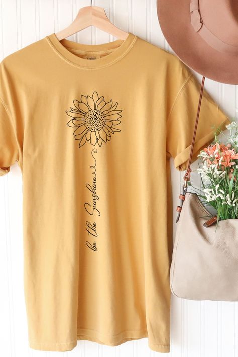 Sunflower Tshirt Designs, Sunflower Tshirt, Be The Sunshine, Garden Shirt, Sunflower Shirt, Cute Shirt Designs, Gardening Shirts, Oversized T Shirt, Miami Fl