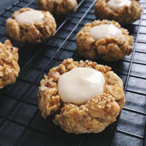 Martha Stewart Carrot Cake, Crunch Bars Recipe, Thumbprint Cookie, Cookies With Cream Cheese, Cake Beautiful, Thumb Print, Crunch Bar, Cream Cheese Cookies, Bread Roll