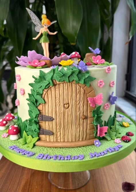 Tinkerbell Birthday Cake Ideas, Buttercream Fairy Birthday Cake, Thinker Bell Cake Ideas, Tinker Bell Birthday Cake, Tinker Bell Cake Ideas, Fairy Cakes For Girls Birthday, Birthday Cake Tinkerbell, Tinkerbell Cake Ideas, Fairy Cake Ideas