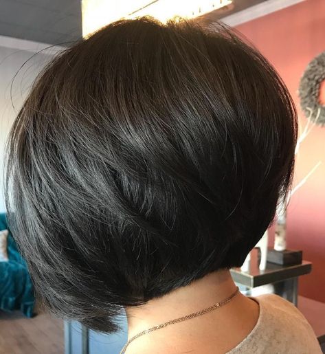 Short Inverted Brunette Bob Short Stacked Bob Haircut With Bangs, Round Bob Haircut, Short Stacked Bob Haircut Fine Hair, Rounded Bob Haircut, Very Short Bob Haircuts, Reverse Bob Haircut, Witchery Clothing, Inverted Bob With Layers, Rounded Bob