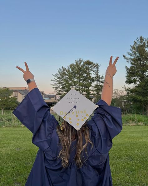 the future’s bright…dazzling 🤍💛💙 #rvcgrad24 Future Goals Aesthetic, I Can See The Future, My Dream Future, Future Motivation, Nursing School Inspiration, Future Me, Happy Future, Future Aesthetic, Highest Version