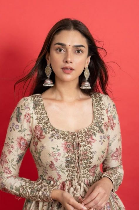 Astha Narang, Embroidery Sleeves, Print With Embroidery, Georgette Kurta, Aditi Rao Hydari, Aditi Rao, Anarkali Dress Pattern, Georgette Dupatta, Indian Look