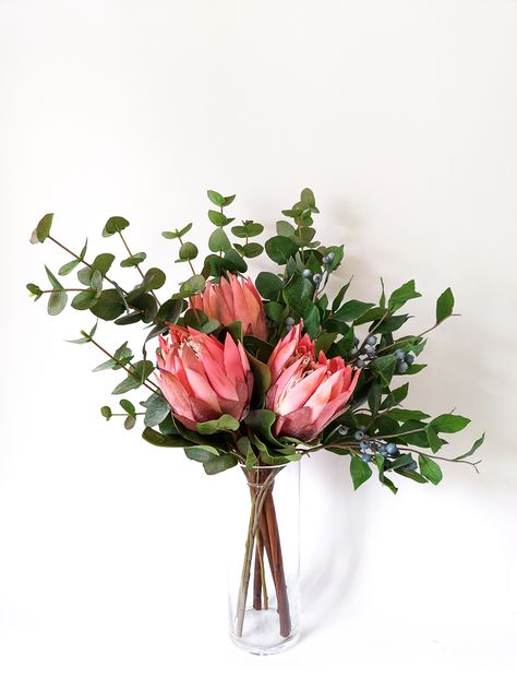 Eucalyptus Arrangement, Pink Protea, Protea Wedding, Protea Bouquet, Contemporary Flower Arrangements, Eucalyptus Stems, Long Vase, King Protea, Blue Berries