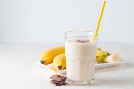 Banana Protein Smoothie, Natural Smoothies, Banana Protein, Homemade Almond Milk, Vanilla Shake, Unsweetened Coconut Milk, Natural Drinks, Ginger Tea, Smoothie Ingredients