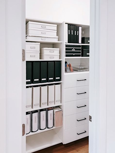 Office Supplies Closet, Office Filing System, Organized Home Office, Closet Office Organization, Design Bookshelf, Organize Files, Modern Home Office Ideas, Filing Cabinet Organization, Home Office Closet