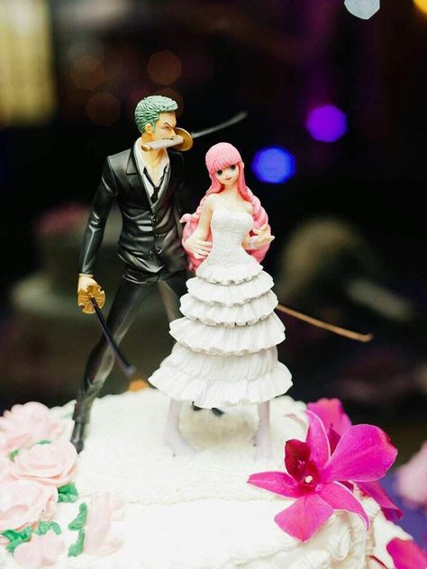 One Piece Wedding Anime, Zoro Harem, Zoro Perona, Ash Wed, Anime Wedding, Wedding Options, Cute Goth, One Piece Ship, One Piece Fanart