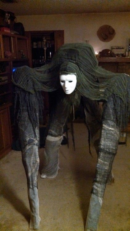 Scary Gory Halloween Costume Ideas, Scary Funny Halloween Costumes, Hallowen Costume Scary, Horrific Halloween Costumes, Creepy Halloween Ideas Costumes, Scary Costumes Halloween, Unsettling Halloween Costumes, Scary Horror Costumes, Scary Halloween Ideas Costumes