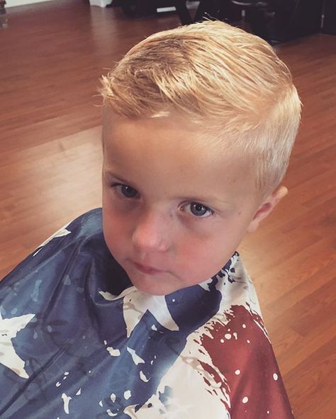 Look how handsome Ben looks this morning! So glad this boy let me finally do a whole hair cut on him! I gave him a fade & a little hard part and it is too cute on him! @beckakyle #boyhaircut John Bradley, Toddler Hairstyles Boy, Baby Haircut, Toddler Haircuts, Toddler Boy Haircuts, Baby Boy Haircuts