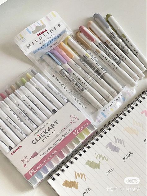 Mid Liners, Mj Core, Minimalist Academia, Japanese School Supplies, School Works, Minimalist Stationery, Studying Stationary, Pretty School Supplies, Stationery Obsession