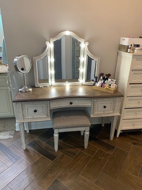 Perfect size! Country Style Vanity, Vanity Styles, Vanity In Bedroom, Vanity And Mirror, Bedroom Vanity Set, Traditional Cottage, Vanity Ideas, Upholstered Stool, Bedroom Remodel