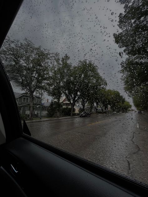 Rainy Car Ride Aesthetic, Relaxing Pictures, November Vibes, City View Night, City Life Aesthetic, Aesthetic Grey, Emotional Books, Rain Aesthetic, Rainy Day Aesthetic