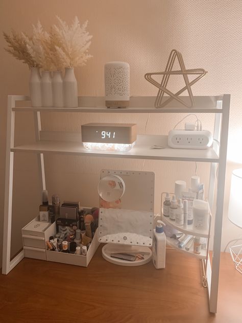 Dorm Desk Essentials, Tan And White Dorm Room, Dorm Desk Organization Aesthetic, Vanity Dorm Room, College Desk Organization Dorm, College Desk Vanity, Dorm Desk Shelves, Dorm Desk Vanity, Vanilla Girl Dorm Room