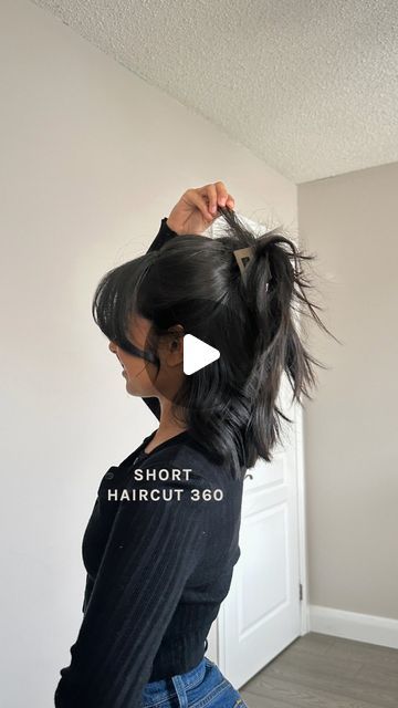 Jen | Hair Tutorials & Hair Tips on Instagram: "Short haircut with layers, save as inspo for the next time you get a cut 👀💇‍♀️ 

Hair cut details ⤵️
𝗙𝗿𝗼𝗻𝘁: soft face framing layers 
𝗕𝗮𝗰𝗸: straight across cut with long layers
𝗟𝗲𝗻𝗴𝘁𝗵: shoulder length

Natural hair texture: straight / slight wave
Hair Density: thick
.
.
Drop a ❤️ if you’re considering a shorter haircut. If you’re looking for more haircut inspo check out my free haircut guide at the link in my bio.
.
.
#faceframinglayers #shorthaircut #haircutinspo #haircutideas #shorthair" Front Haircut Styles Long Hair, Front Layers Haircut Short Hair, Short Hair Long Layers Shoulder Length, How To Cut Front Layers, Over The Shoulder Haircut, Shoulder Haircut With Layers, Long Face Haircuts Shorter Hair, Short Hair Straight Cut, Layers For Shoulder Length Hair