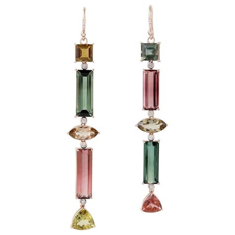 33.72 Carat Tourmaline Diamond 18 Karat Gold Linear Earrings | See more rare vintage Drop Earrings at https://www.1stdibs.com/jewelry/earrings/ Julary Jewelry Design, Gemstone Settings, Roman Jewelry, Ear Drops, Multicolor Jewelry, Tourmaline Earrings, Gem Earrings, Semi Precious Gems, Silver Jewelry Design