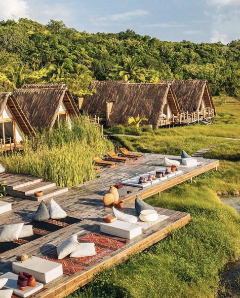 Detail Arsitektur, Resort Architecture, Eco Hotel, Mexico Hotels, Desain Lanskap, Resort Design, Thatched Roof, Farm Stay, Conde Nast Traveler