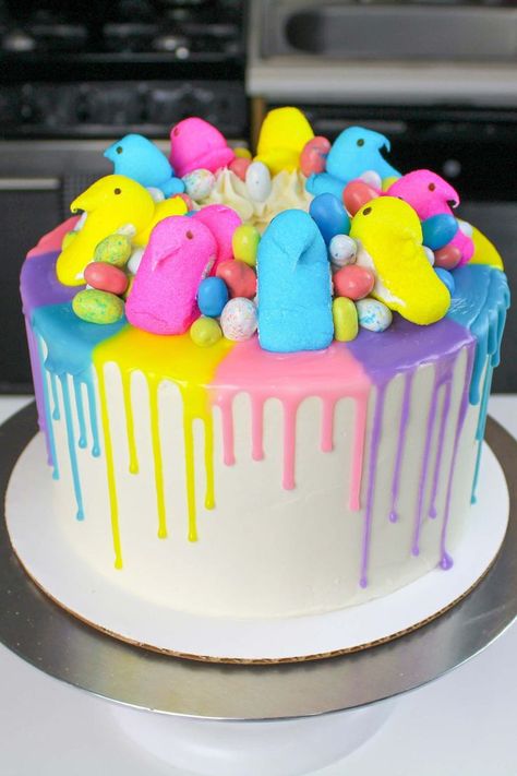 Such a cute peeps cake! Love how springy and cheerful this cake is #peepscake #eastercake #dripcake Drip Cake Ideas, Easter Cake Designs, Easter Desserts Cake, Easter Cake Decorating, Peeps Cake, Checkerboard Cake, Easter Sweets, Easter Bunny Cake, Easter Desserts