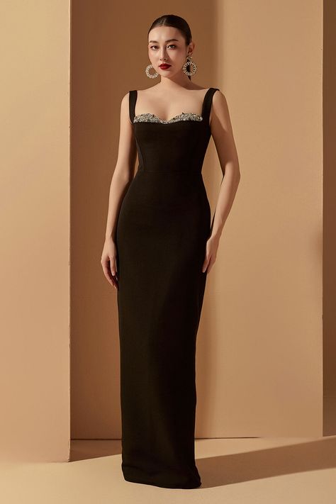 Jensen Sheath Semi-Heart Neck Texture Floor Length Dress Texture Floor, Bodycon Gown, Body Con Dress Outfit, Mean Blvd, Floor Length Dress, Dress Slim, Black Gown, Floor Length Dresses, U Neck