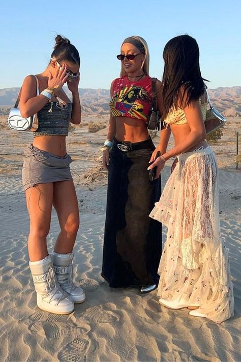 Rate This Festival Outfits From ⭐1~10. SAVE & FOLLOW i will update everyweek. Alternative Rave Outfits, Desert Rave Outfits, Btv Outfits, Coachella Fits, Coachella 2024, Coachella Outfits, Festival Fits, Festival Outfit Inspiration, Rave Fits