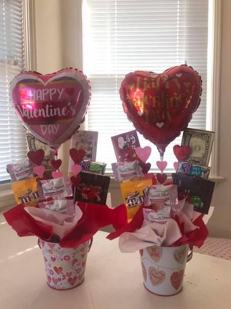 #ValentinesGiftBaskets #ValentinesDayGifts #RomanticGifts #LoveInABasket #GiftsForHer #GiftsForHim #ValentinesDayIdeas #HandmadeValentines #LuxuryGiftBaskets #ChocolateGifts #ValentinesSpecial #SweetGifts #PersonalizedGifts #GiftBasketIdeas #GourmetGifts #ValentinesDay2024 #HeartfeltGifts #ValentinesSurprise #LoveGifts#CoupleGifts Gift For Bf, Man Bouquet, Flower Wire, Valentines Day Baskets, Candy Bouquet Diy, Valentine Gift Baskets, Valentine Baskets, Valentine Bouquet, Valentine's Day Gift Baskets