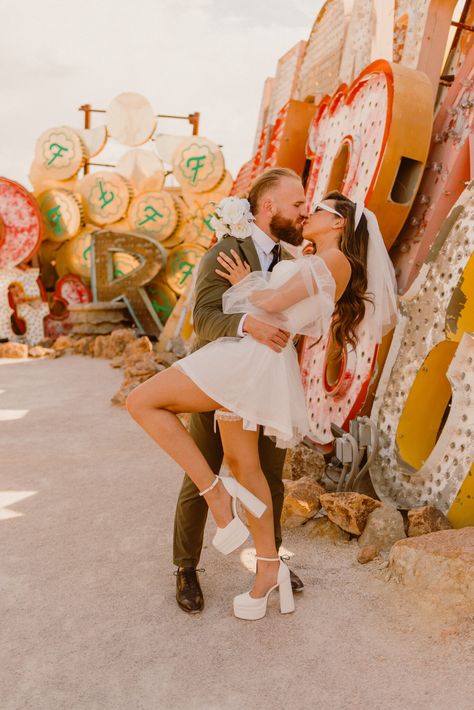 Why the Neon Museum is Your Dream Wedding Venue | oliviaholwellphotography.com Museum Elopement, Neon Museum Las Vegas, The Neon Museum, Las Vegas Wedding Photos, Vegas Wedding Photos, Museums In Las Vegas, Neon Museum, Vegas Weddings, Destination Wedding Photos