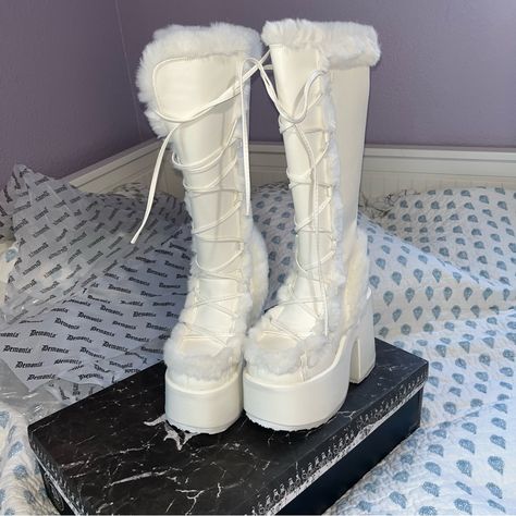 Demonia White Camel 311 Platform Boots Size 8 Us $110 New In Box, I Tried To Break Them In At Home But I Never Wore Them Out To Any Event #Demonias #Rave #Festival Demonia Camel 311 Boots, Alt Platform Boots, White Cute Shoes, Platform White Boots, Demonia Boots Outfit, Demonia Camel 311, Angel Boots, Rave Core, Dollskill Shoes