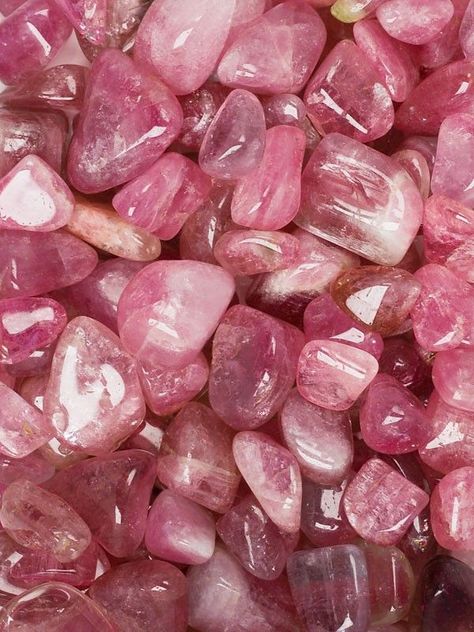 Crystal Aesthetic, Pretty Rocks, Pink Gem, Crystal Magic, Rocks And Gems, Tumbled Stones, Energy Crystals, Gems And Minerals, Crystal Gems