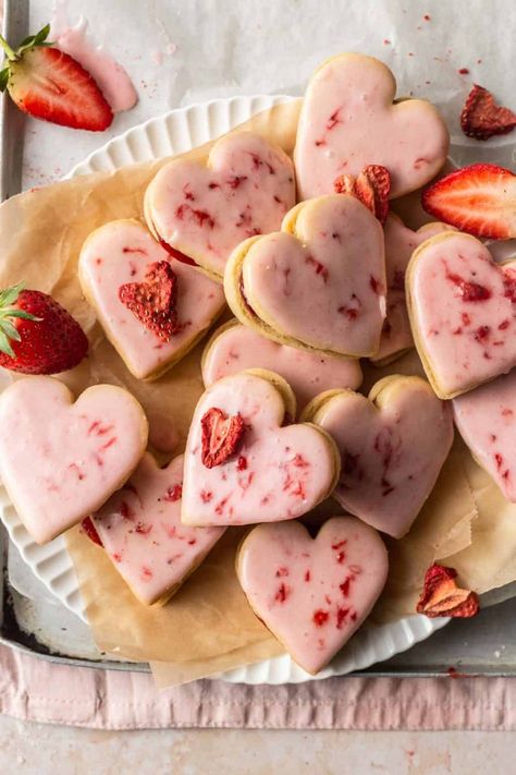 Strawberry Shortbread Cookies, Iced Shortbread Cookies, Strawberry Shortbread, Valentines Baking, Strawberry Glaze, Dipped Cookies, Valentine Desserts, Shortbread Cookie, Valentines Day Cookies