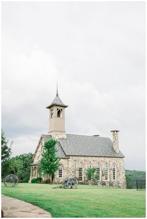 Big Cedar Lodge Wedding, Wedding Churches, Beautiful Chapels, Big Cedar Lodge, Chapel In The Woods, Country Churches, Ice Caves, Old Country Churches, Church Pictures