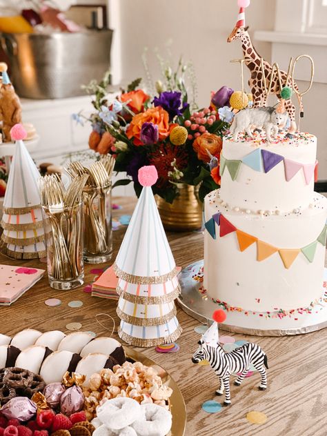 Animal Themed Birthday Party, 2nd Birthday Party For Girl, Second Birthday Party, Baby Birthday Decorations, Baby Birthday Themes, 2nd Birthday Party, First Birthday Party Themes, Animal Birthday Party, Baby Birthday Cakes