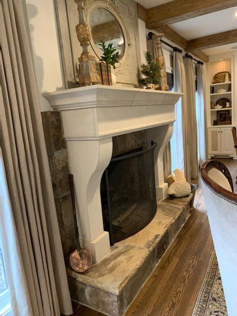 Raised hearth fireplace