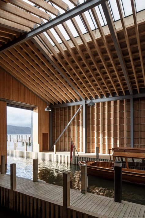 Carmody Groarke completes Windermere Jetty museum in Lake District Carmody Groarke, Luxury Building, Wood Architecture, Timber Structure, Small Buildings, Grand Homes, Santa Lucia, Industrial Buildings, Lake District